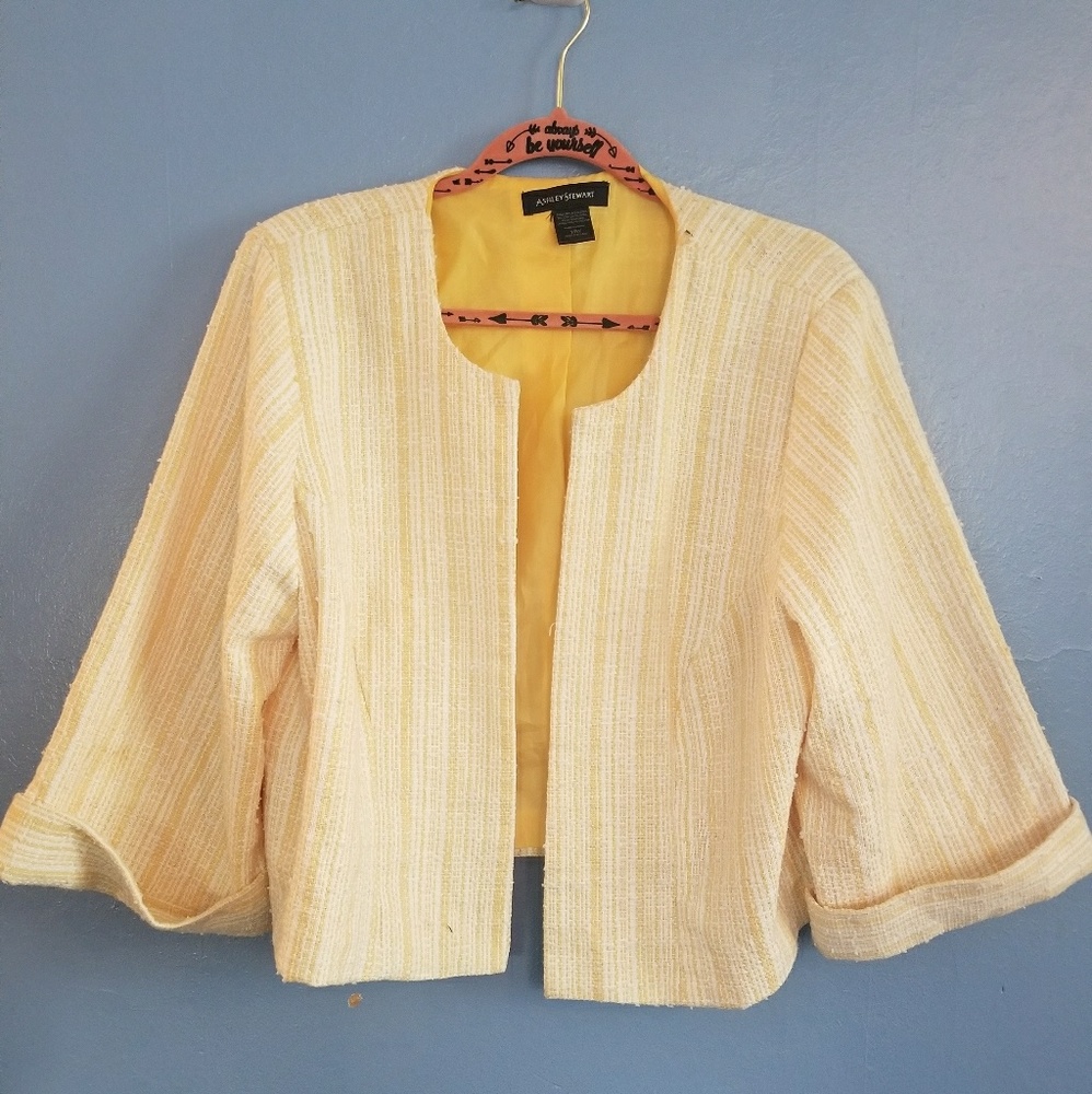 Size 16W Ashley Stewart Yellow jacket